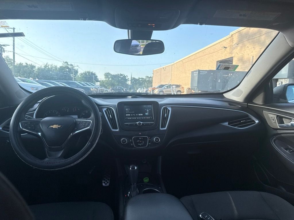 2017 Chevrolet Malibu LS 1LS