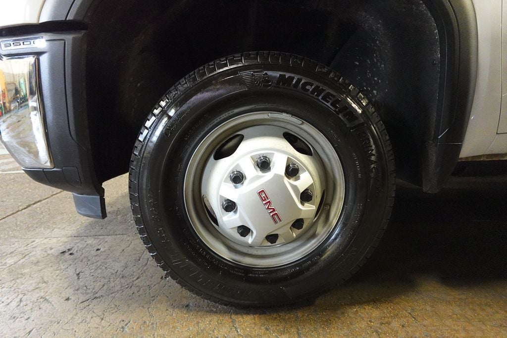 2024 GMC Sierra 3500HD Pro 171 WB