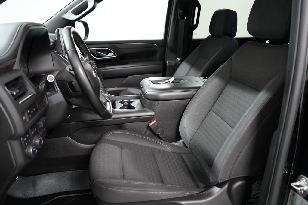 2023 Chevrolet Suburban LS