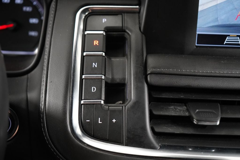 2023 Chevrolet Suburban LS