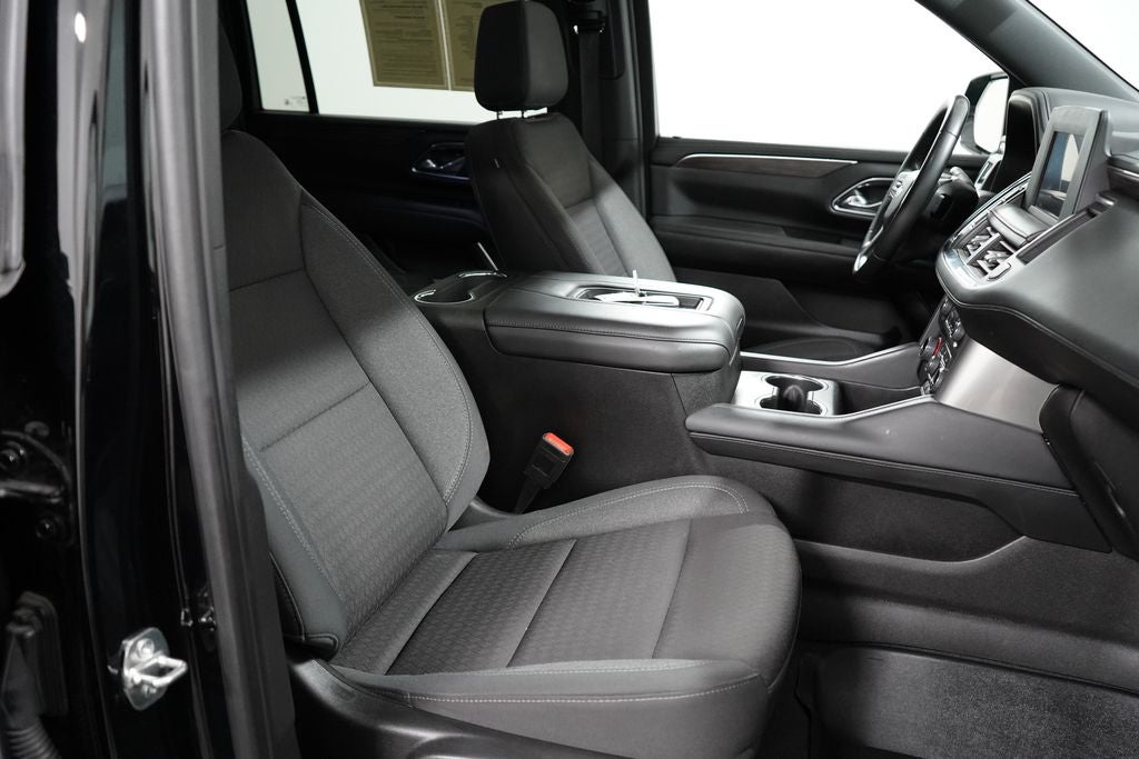 2023 Chevrolet Suburban LS
