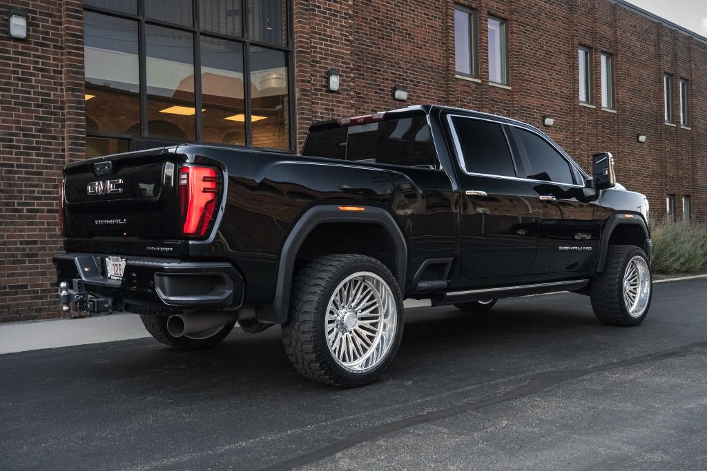 2025 GMC Sierra 2500HD Denali