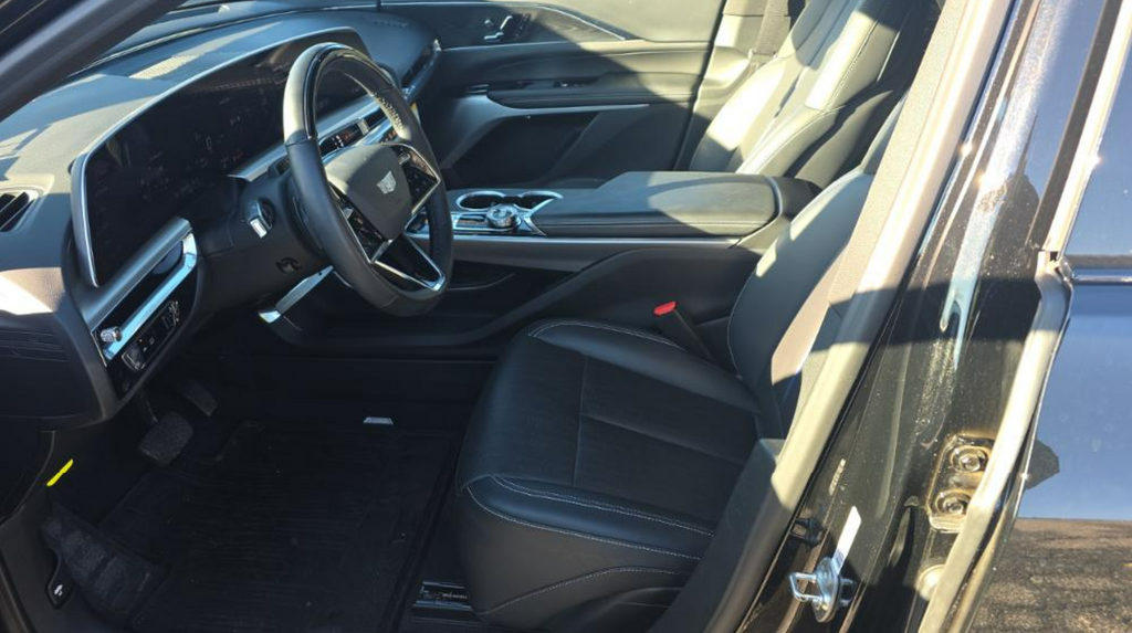 2024 Cadillac LYRIQ Luxury