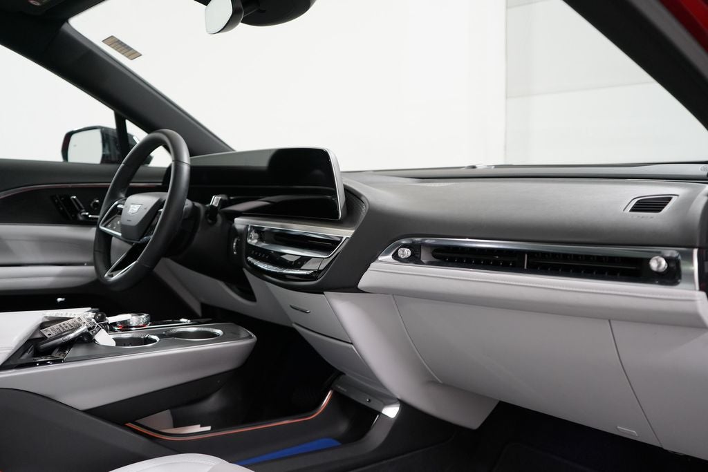 2024 Cadillac LYRIQ Sport
