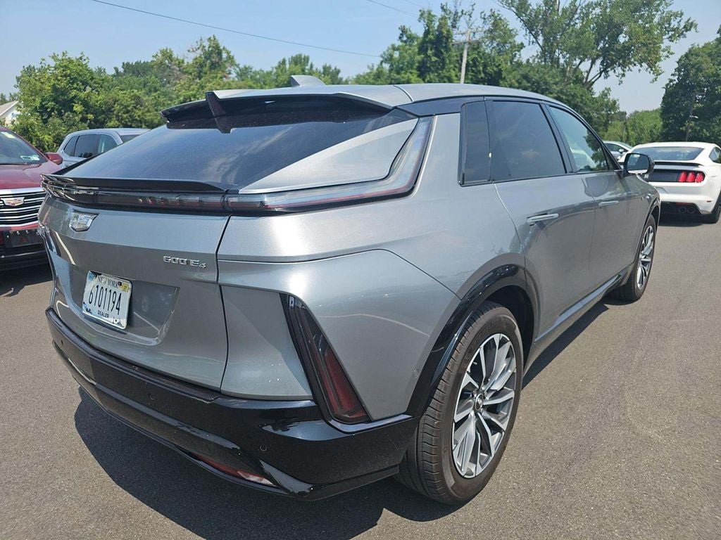 2024 Cadillac LYRIQ Sport