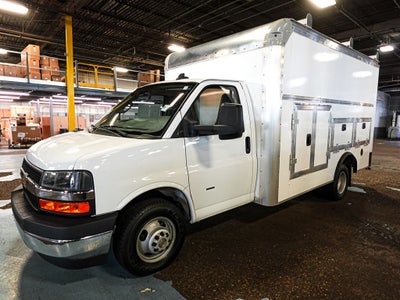 2022 Chevrolet Express 3500 Work Van Cutaway