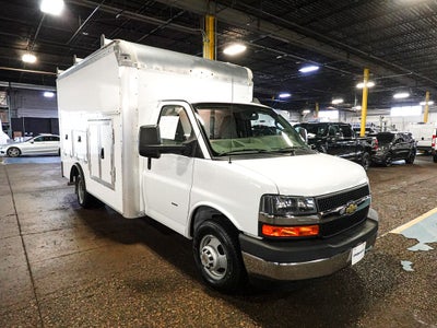 2022 Chevrolet Express 3500 Work Van Cutaway