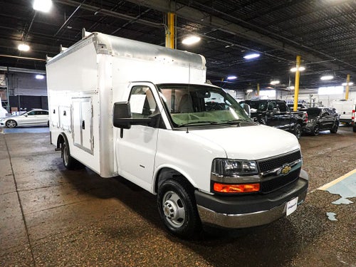 2022 Chevrolet Express 3500 Work Van Cutaway