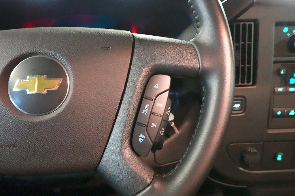 2022 Chevrolet Express 3500 Work Van Cutaway