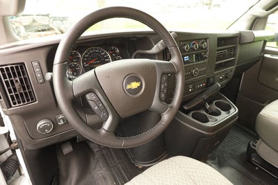 2022 Chevrolet Express 3500 Work Van Cutaway