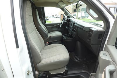 2022 Chevrolet Express 3500 Work Van Cutaway