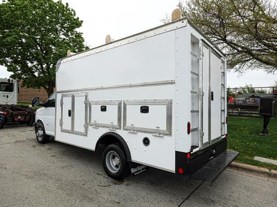 2022 Chevrolet Express 3500 Work Van Cutaway