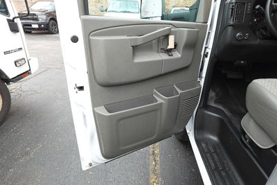 2022 Chevrolet Express 3500 Work Van Cutaway