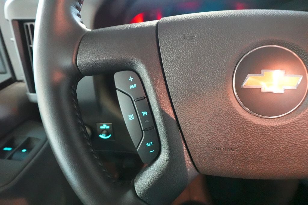 2022 Chevrolet Express 3500 Work Van Cutaway