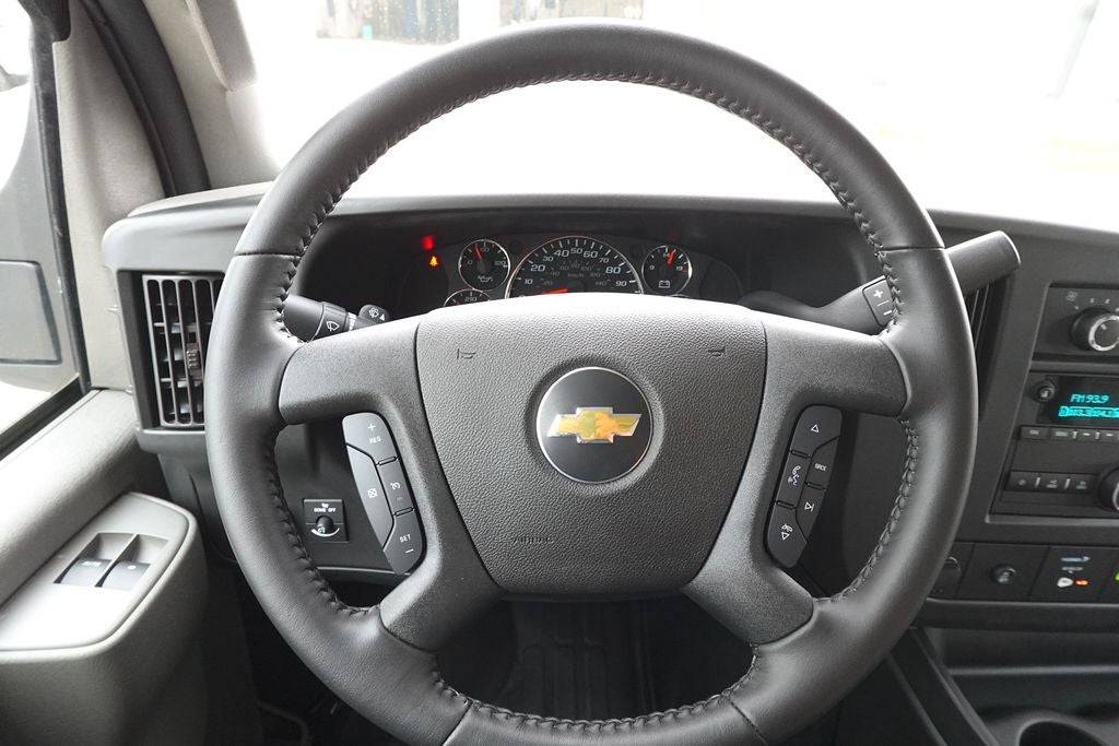 2022 Chevrolet Express 3500 Work Van Cutaway