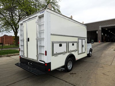 2022 Chevrolet Express 3500 Work Van Cutaway