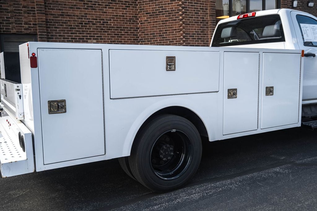 2022 Chevrolet Silverado 4500HD Work Truck