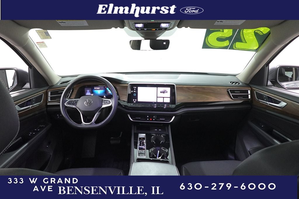 2025 Volkswagen Atlas 2.0T SE w/Technology