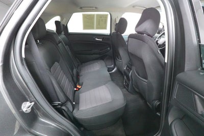 2020 Ford Edge SE