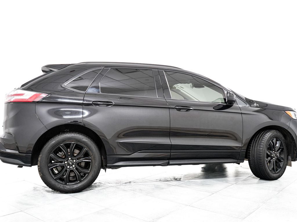 2022 Ford Edge SE