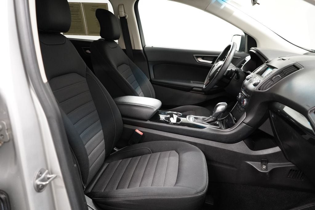 2016 Ford Edge SE