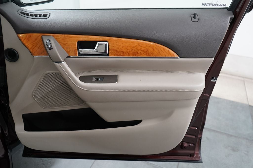 2012 Lincoln MKX Base