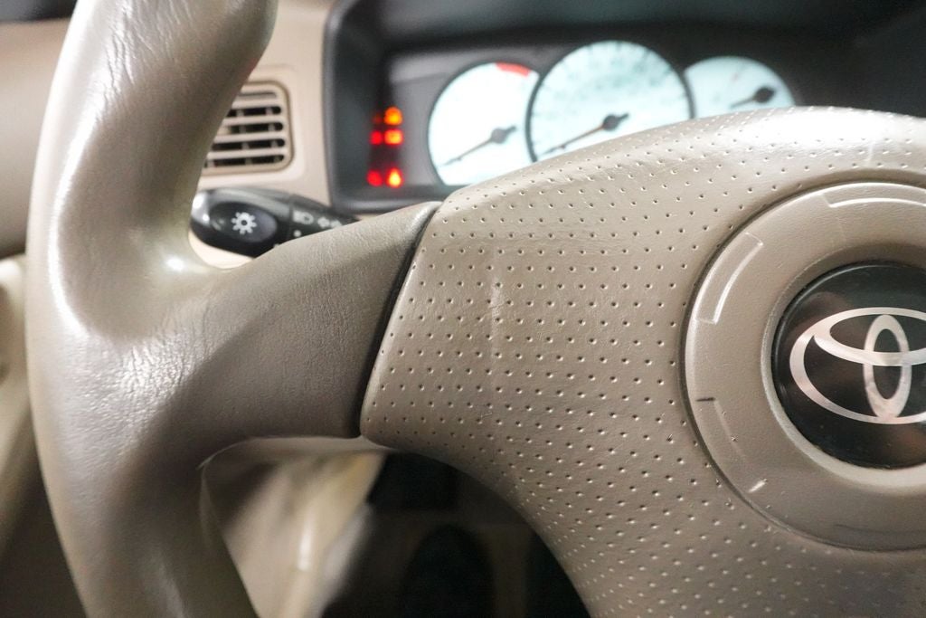 2004 Toyota Corolla LE