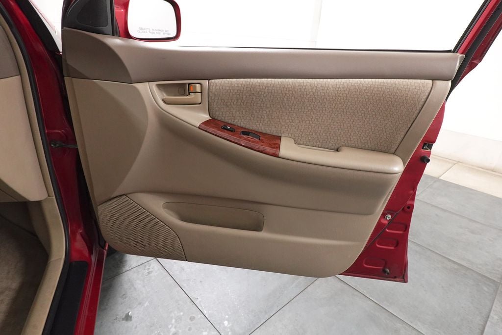 2004 Toyota Corolla LE