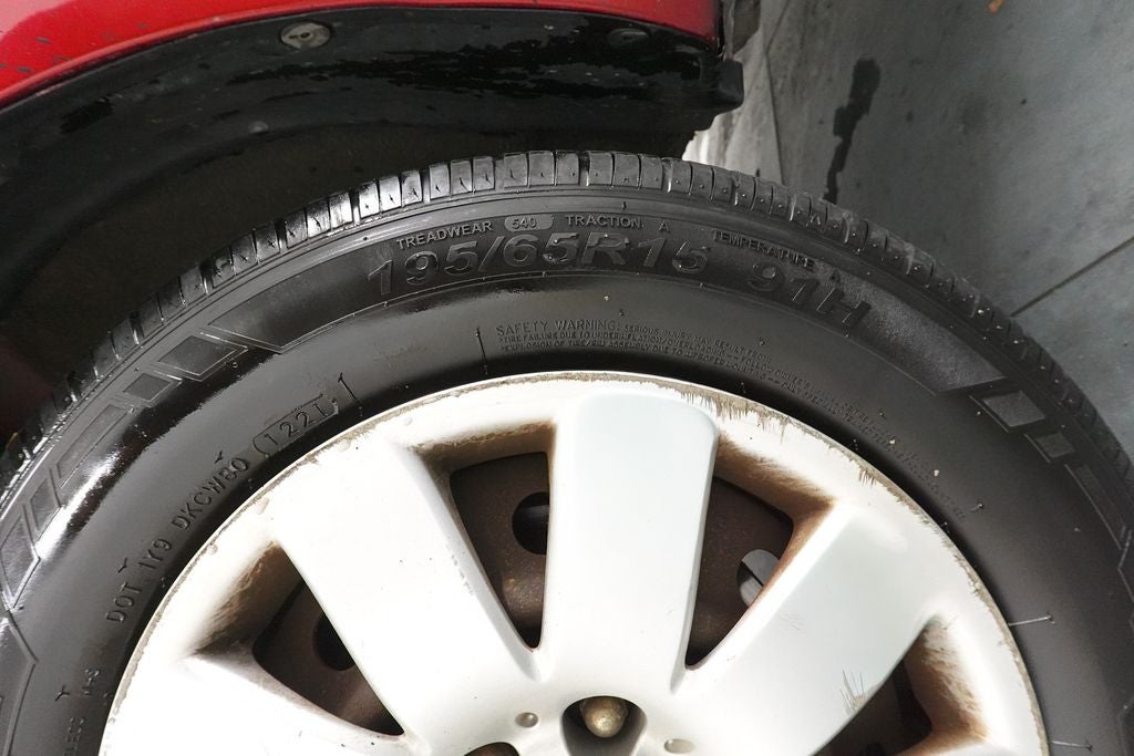 2004 Toyota Corolla LE