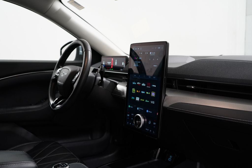 2022 Ford Mustang Mach-E Select