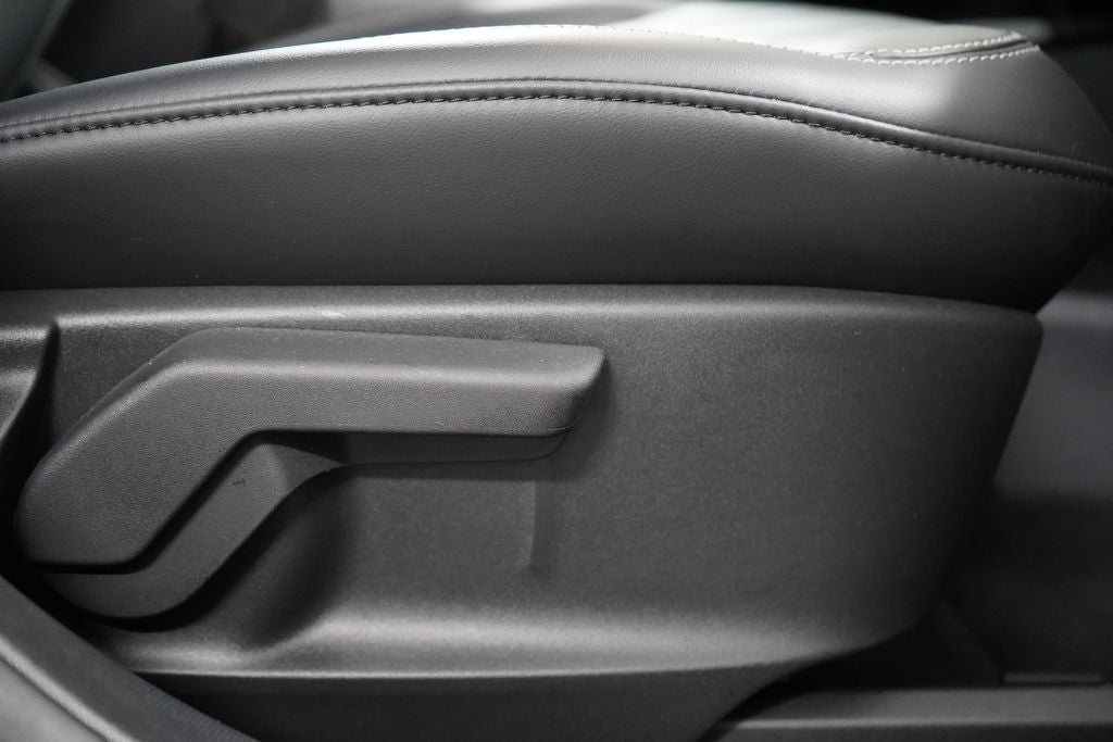 2022 Ford Mustang Mach-E Select