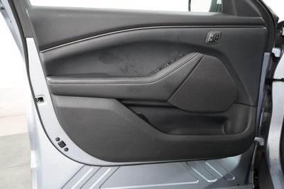 2022 Ford Mustang Mach-E Select