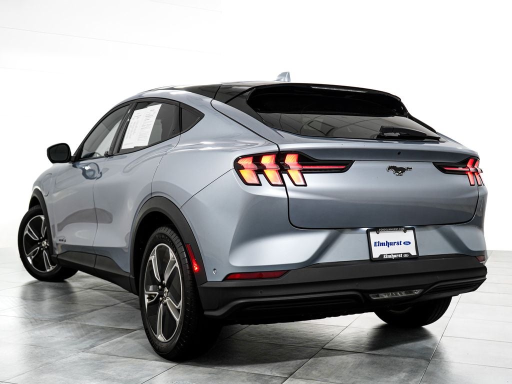 2022 Ford Mustang Mach-E Select