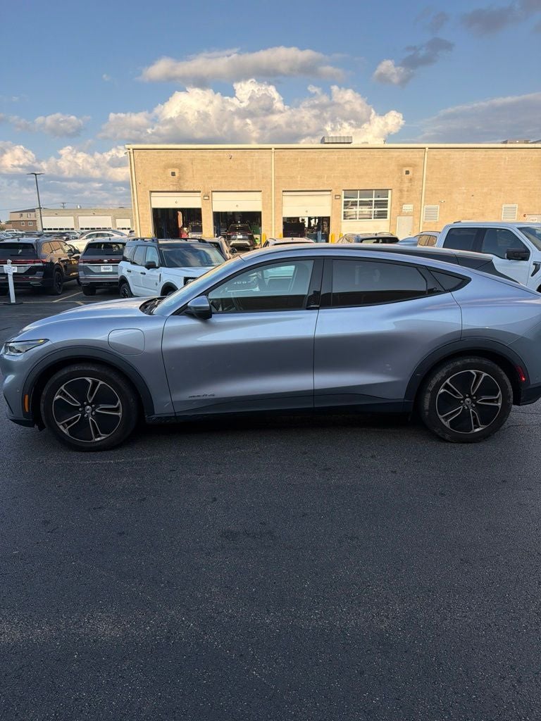 2022 Ford Mustang Mach-E Select