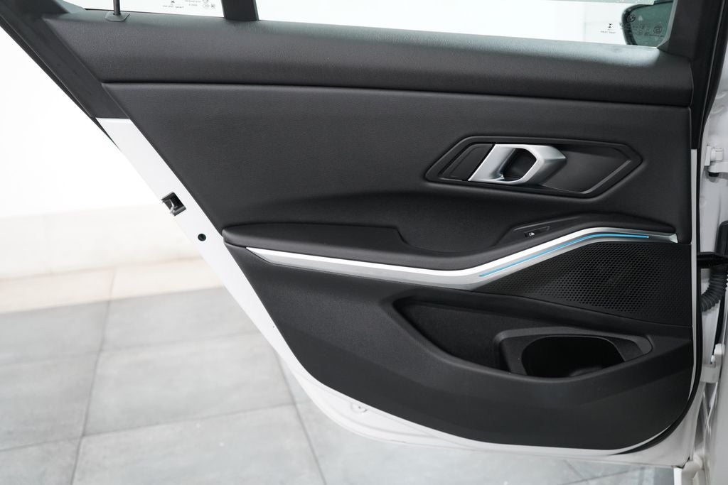 2024 BMW 3 Series 330i xDrive