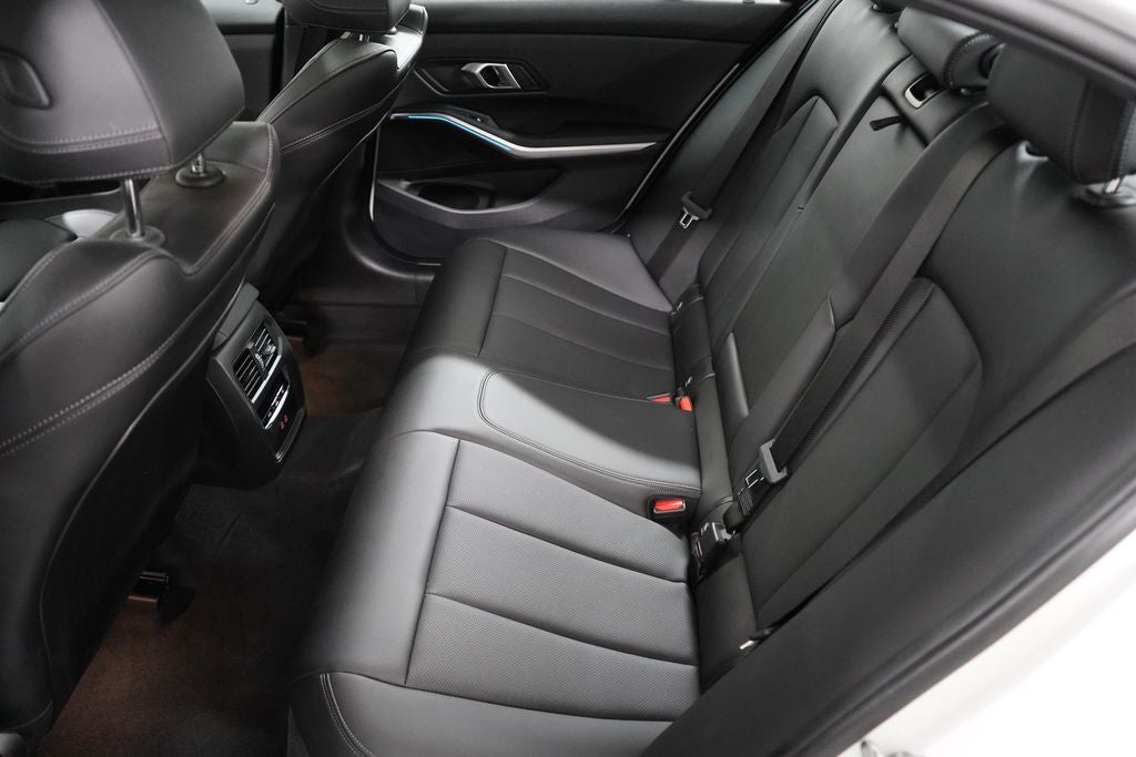 2024 BMW 3 Series 330i xDrive