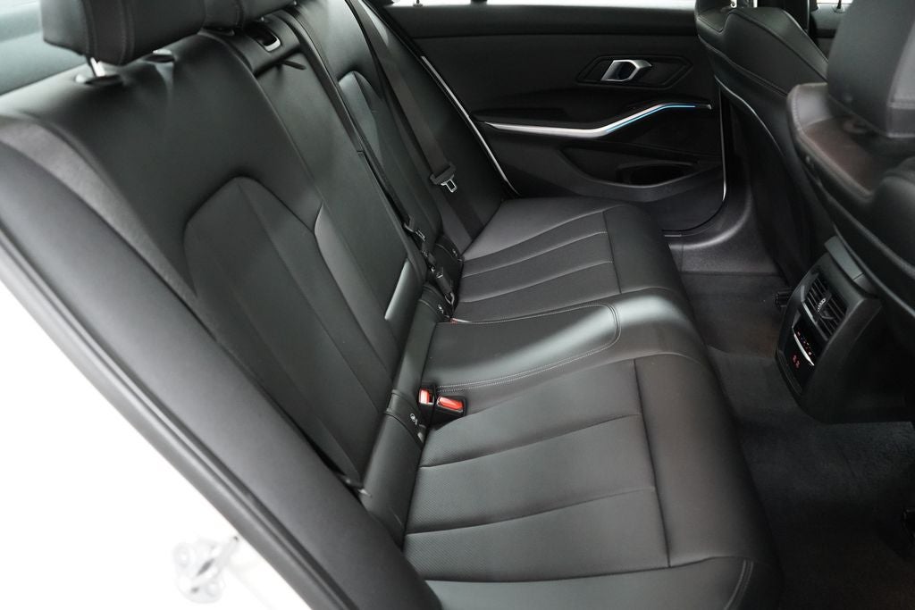2024 BMW 3 Series 330i xDrive