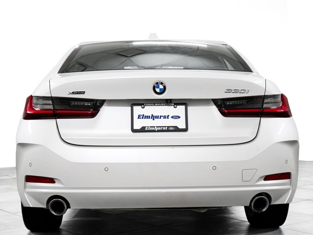 2024 BMW 3 Series 330i xDrive
