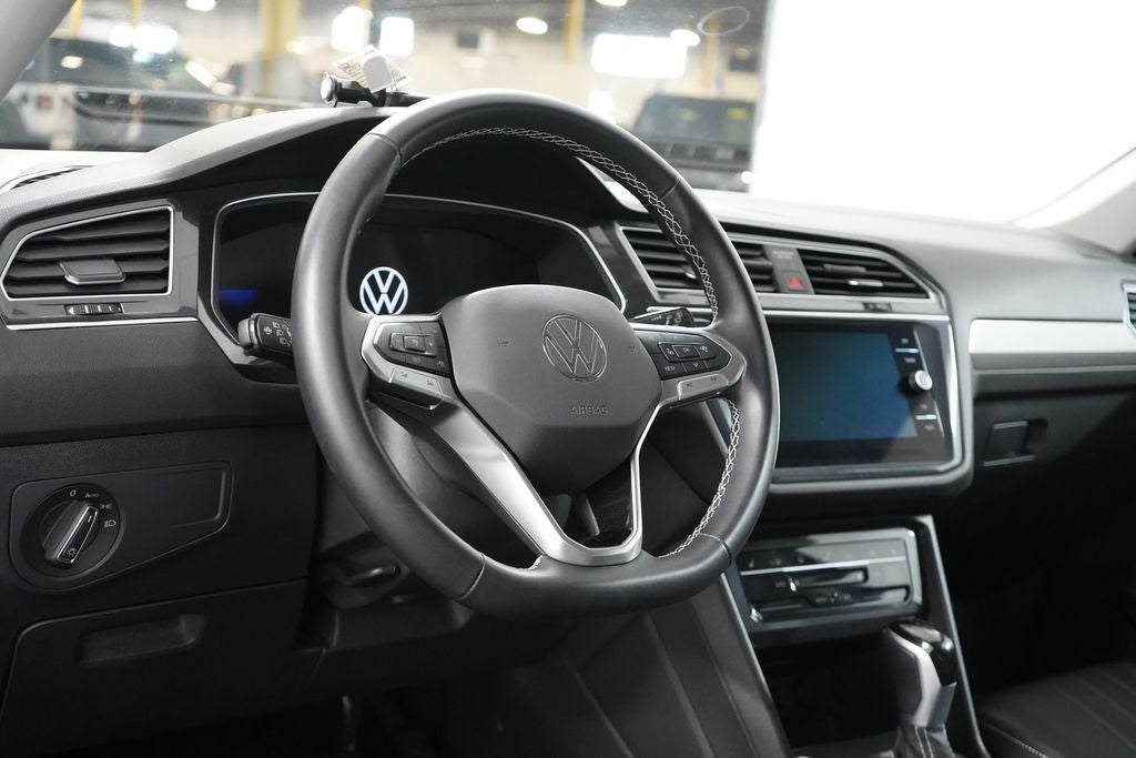 2024 Volkswagen Tiguan 2.0T SE