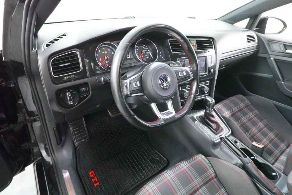 2016 Volkswagen Golf GTI S