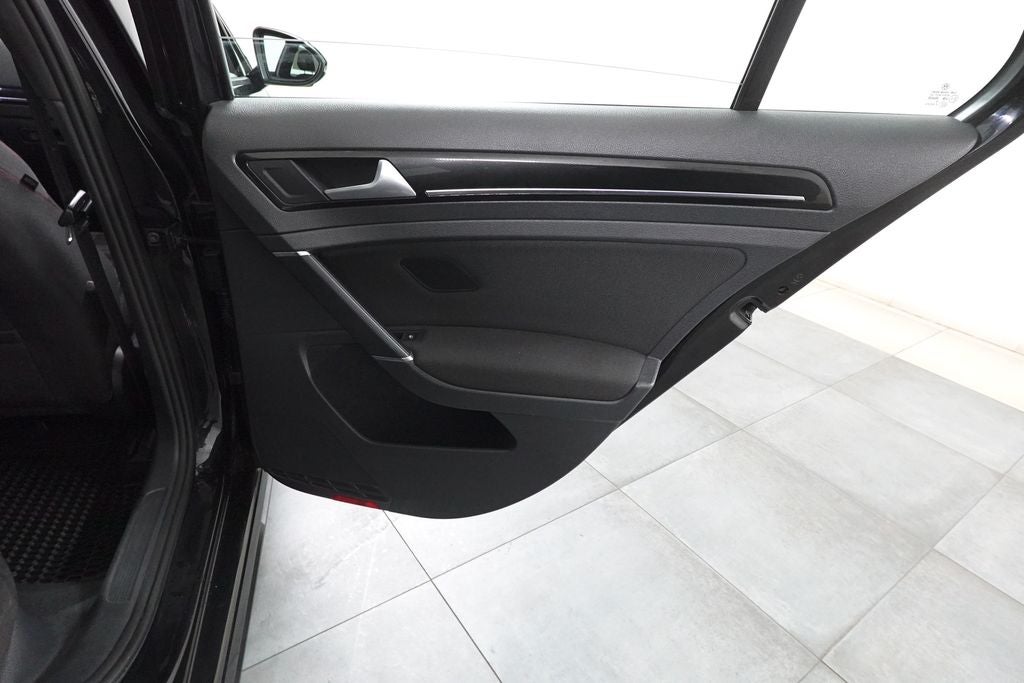 2016 Volkswagen Golf GTI S