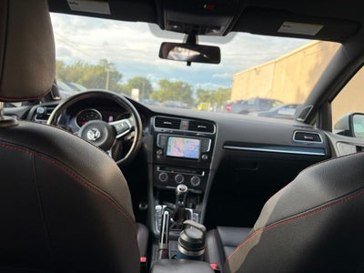 2017 Volkswagen Golf GTI Base