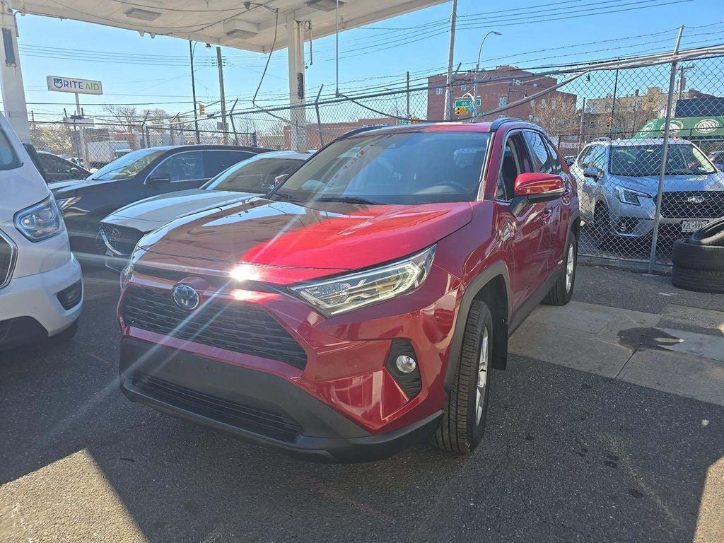 2021 Toyota RAV4 Hybrid XLE