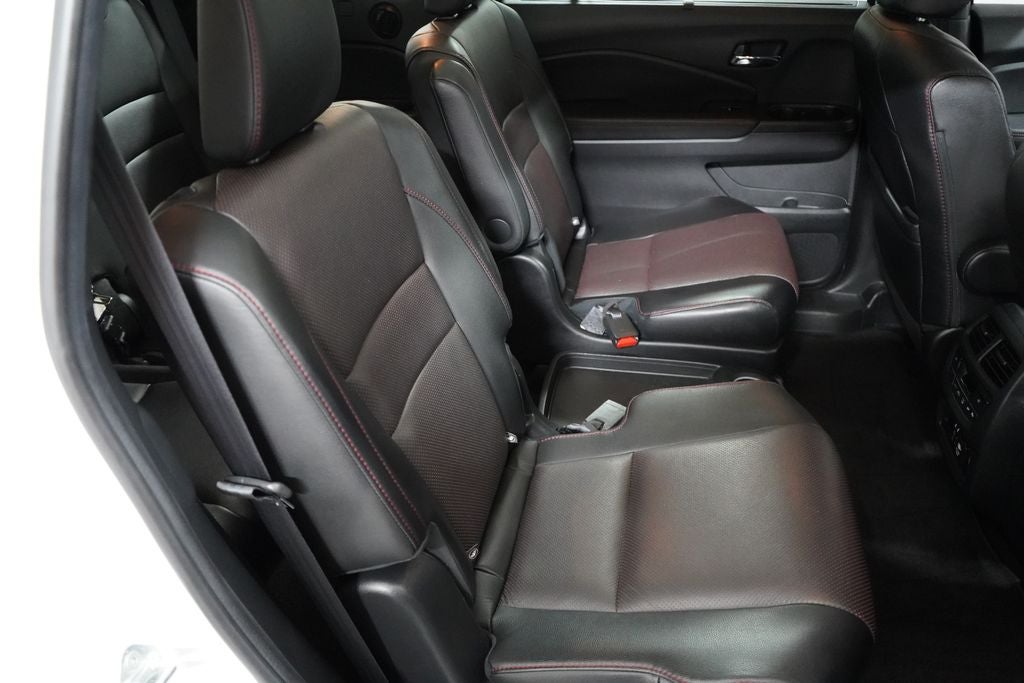 2022 Honda Pilot Black Edition