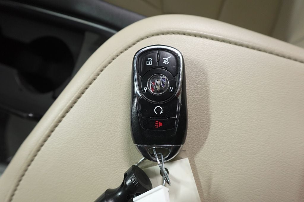 2022 Buick Enclave Essence