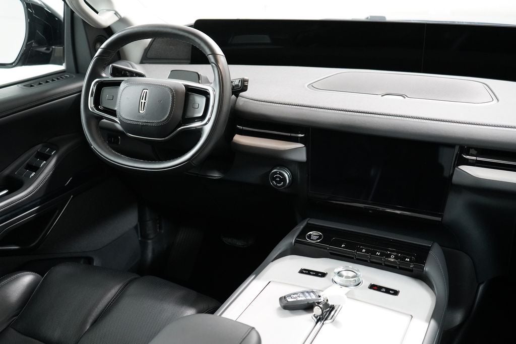 2025 Lincoln Navigator L Reserve