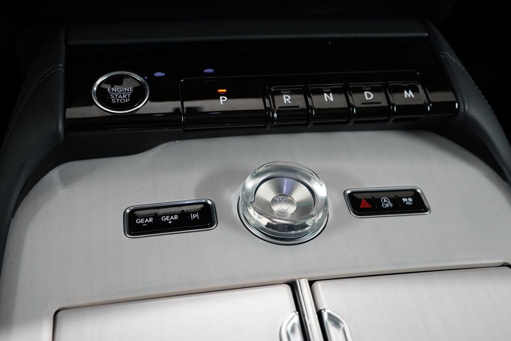 2025 Lincoln Navigator L Reserve