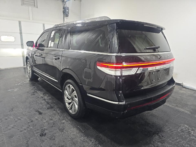 2023 Lincoln Navigator L Reserve