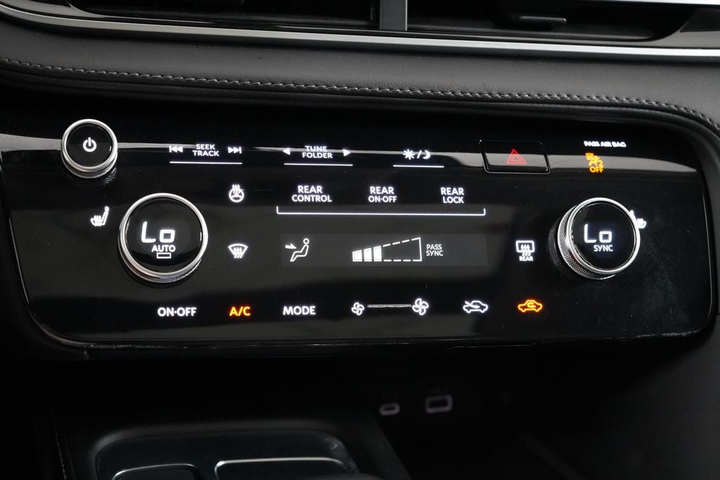 2025 INFINITI QX60 LUXE