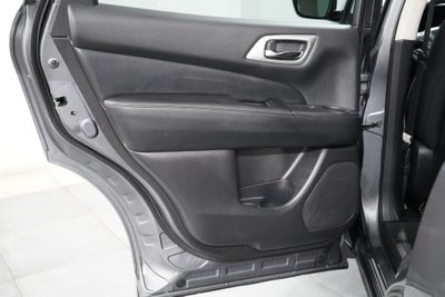 2020 Nissan Pathfinder S